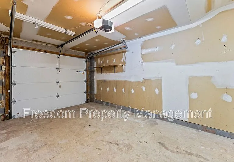 8644 Sanderling Dr — Photo 7