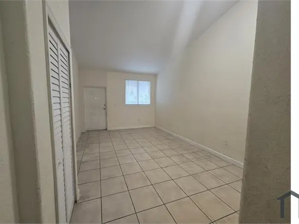 1661 SE 28th St, Homestead, FL