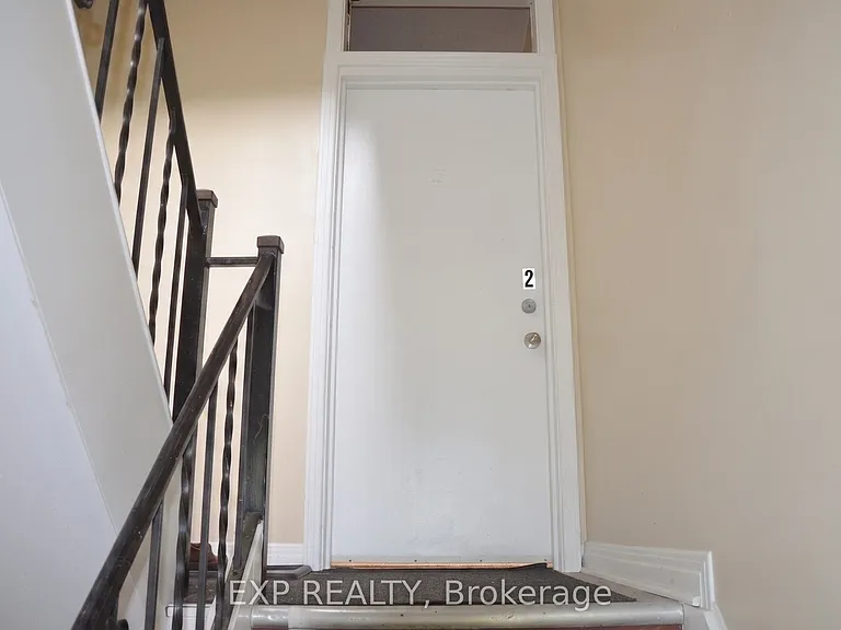 42 Lavergne St — Photo 2