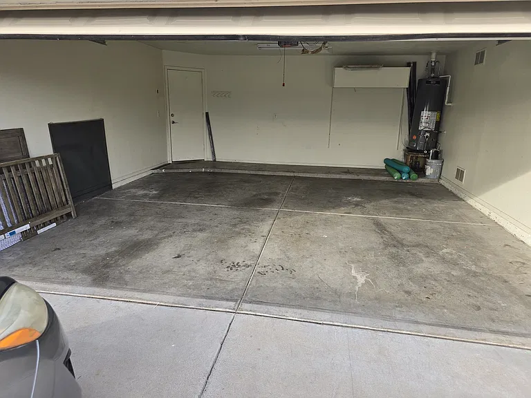 8228 W Palmaire Ave — Photo 5