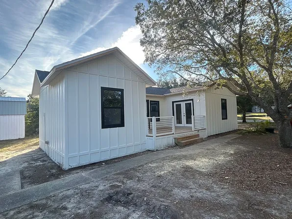 1764 New Hope Rd, Gulf Breeze, FL 32563