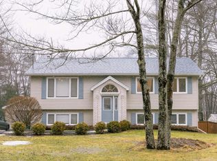 16 Lakeview Rd, Lakeview, NS B4C4C6