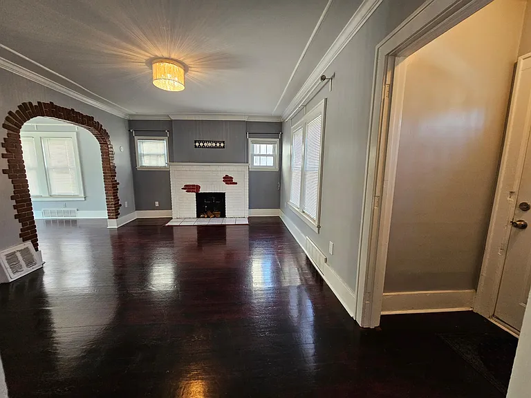 310 S Connecticut Ave — Photo 5
