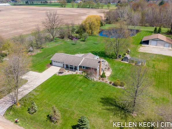 11558 88th Ave, Allendale, MI 49401