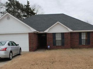 2220 Krystal Kreek Dr, Conway, AR 72032