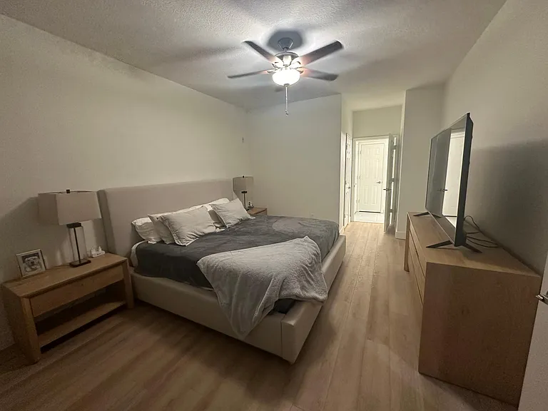 2010 E Palm Ave #14204 — Photo 8