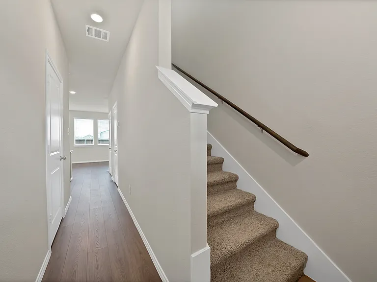 124 Tall Cedar Way — Photo 4