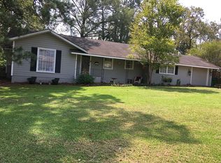 1608 Maple St, Winnfield, LA 71483