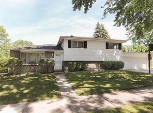 191 S Evergreen Ave, Addison, IL 60101