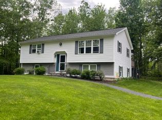 34 Aspen Ridge Rd, Bangor, ME 04401
