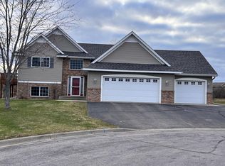 1247 Stone Ridge Rd, Sauk Rapids, MN 56379