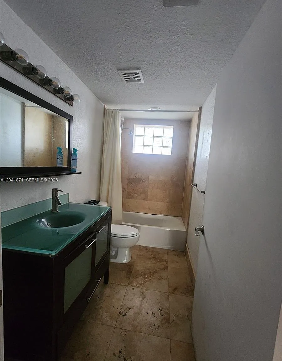 Bay Harbor Island — Photo 2