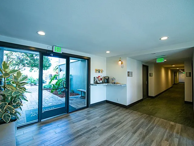 Oceanview — Photo 25