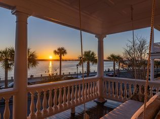 104 Murray Blvd, Charleston, SC 29401