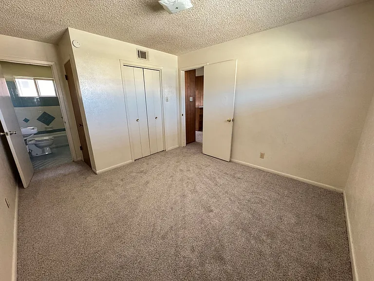 806 Safady St — Photo 9