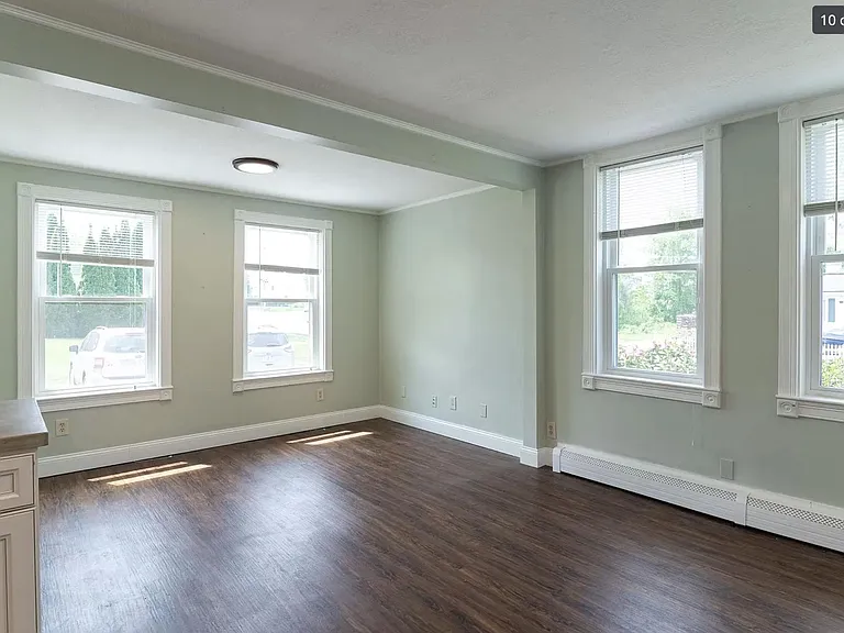 13 Main St #1 — Photo 7