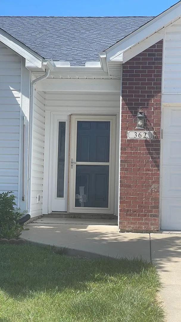 Building Photo - 362 Chapelhill Dr