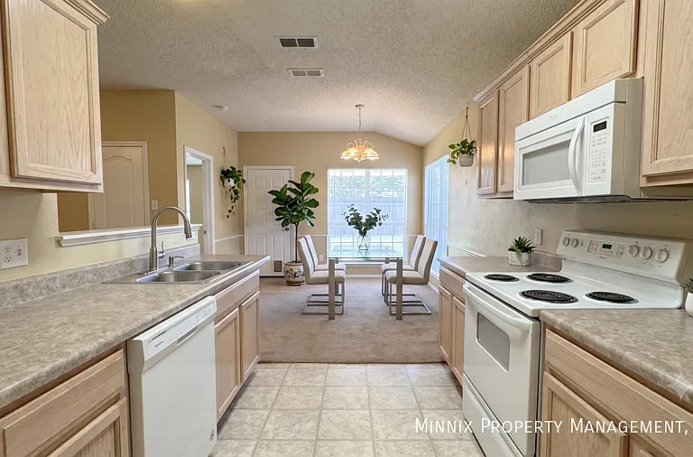 7514 Paris Ave — Photo 2