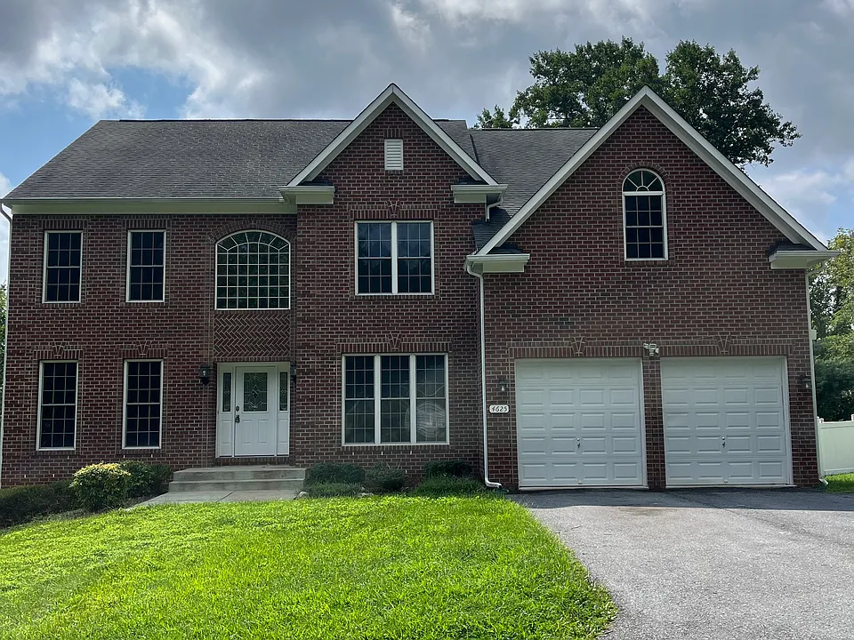 4625 Centennial Ln