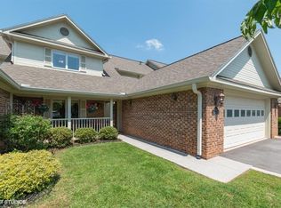 1023 Hardwick Dr, Maryville, TN 37803