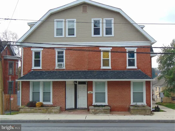 142 E Evergreen St, West Grove, PA