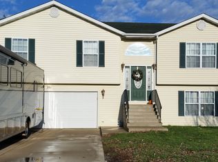 2611 Reveres Rte, Granite City, IL 62040