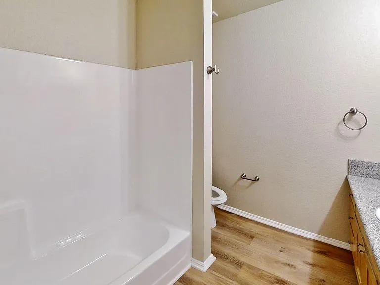 13424 Francisquito Ave #D — Photo 24