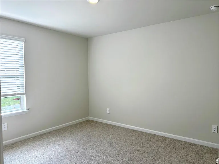 7811 Richmond Trl — Photo 14