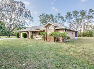 208 Mellon Dr, Debary, FL 32713