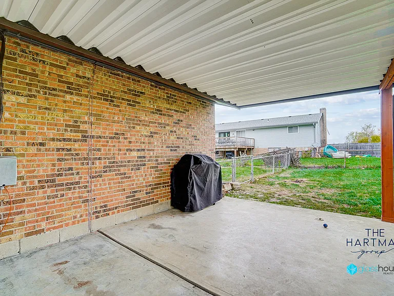 2200 Matrena Dr — Photo 38