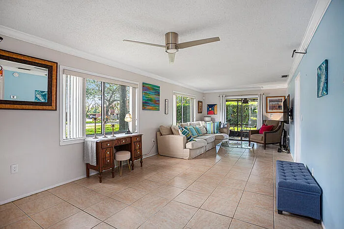 2 bed, 2.0 bath, 1060 sqft, $2,450 — Photo 4