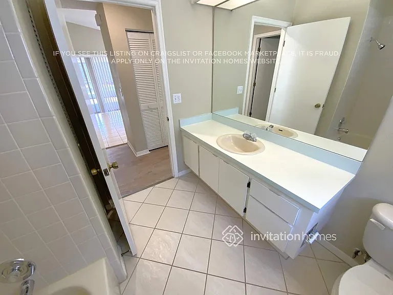 9101 Easthaven Ct — Photo 11