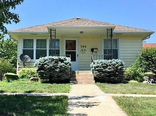 304 Kickapoo St, Hiawatha, KS 66434