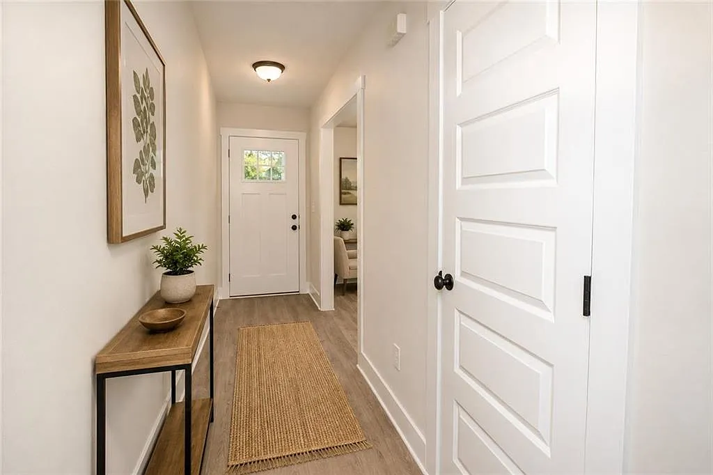 4 bed, 2.5 bath, 2250 sqft, $2,300 — Photo 3