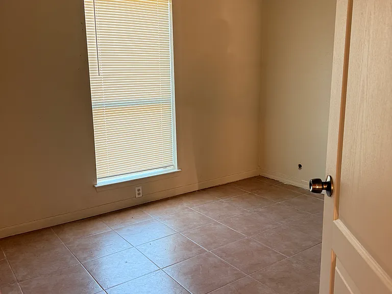 10806 Kentington Oak Dr — Photo 8