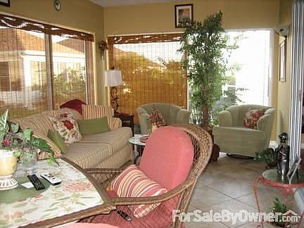 Beautiful Lanai
						:
						Sliding Glass Doors and Tile Floor