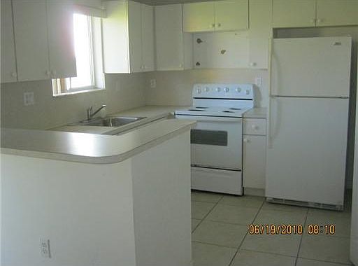 2nd image of 3385 NE 10th St Unit 104