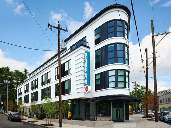 Multnomah Station, 7661 SW Capitol Hwy #205, Portland, OR 97219