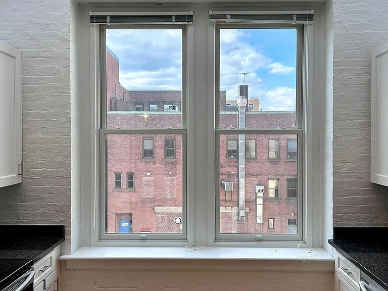 133 Mathewson St #303 — Photo 2