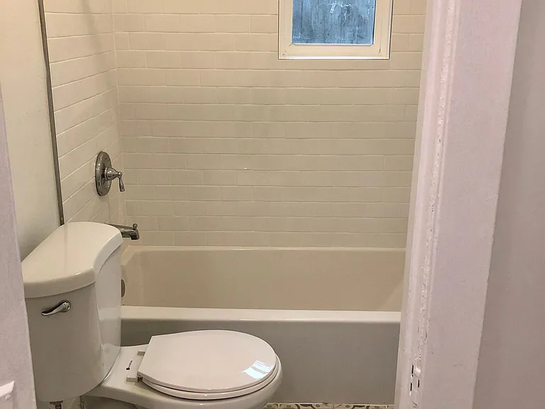 4261 Fountain Ave — Photo 8