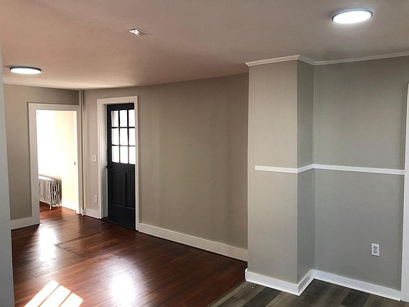 2nd image of 2134 Main St #1