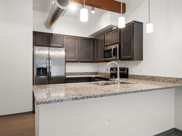 555 S Cherry Ave #7106