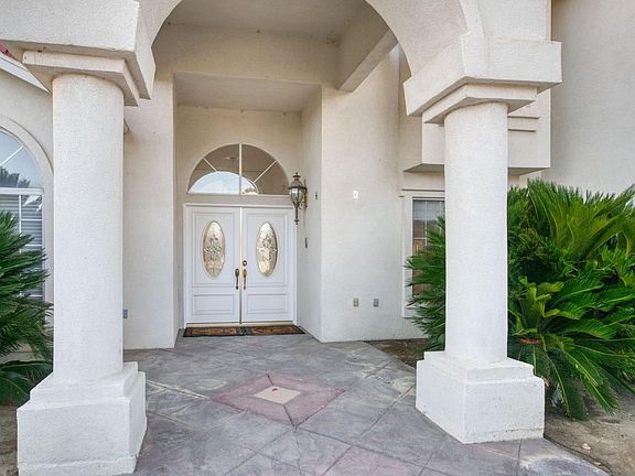 3rd image of 419 San Madele Ave