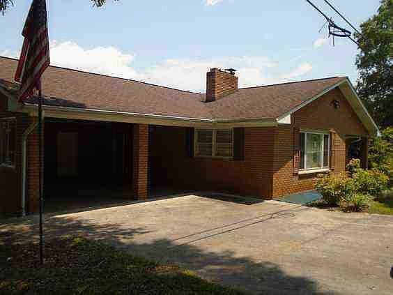 2nd image of 2205 Liberty Hill Rd