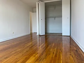 Sold by Diamond Real, Inc.