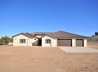 9225 Braceo St, Oak Hills, CA 92344