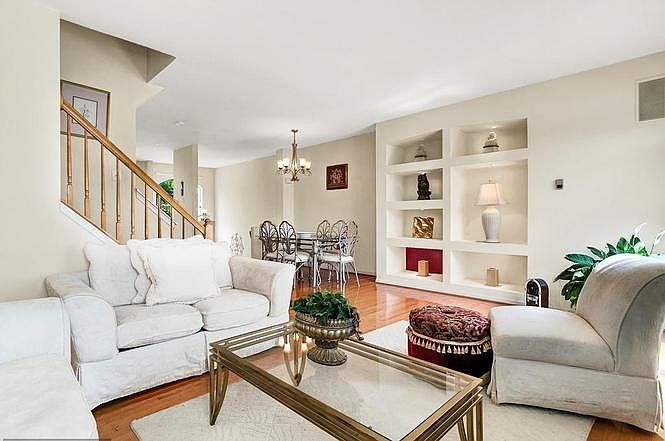 ‪‪Square‪☆ 21672 Frame Sq, Ashburn, VA 20148 | Zillow