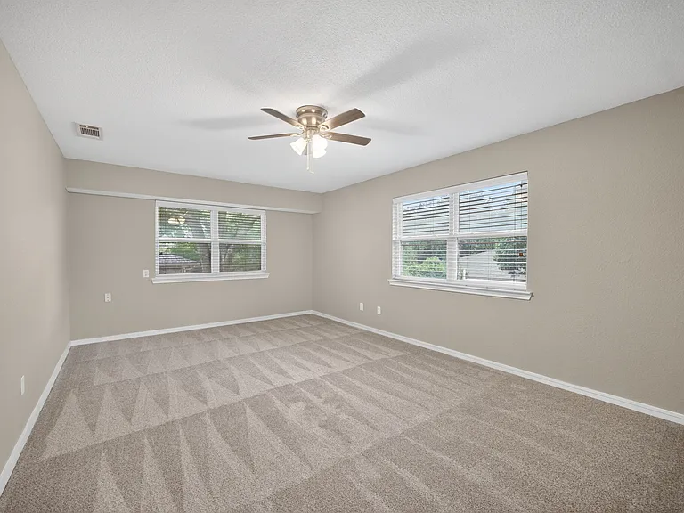 9660 Timberleaf Dr — Photo 30