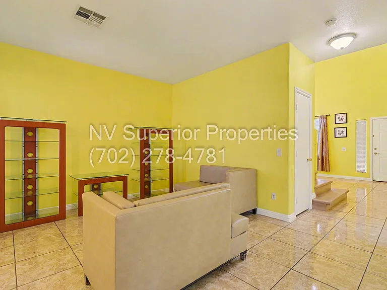 7929 Dana Maple Ct — Photo 15