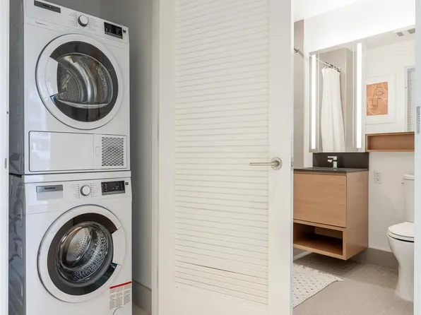 2385 3rd Avenue image 9 of 24